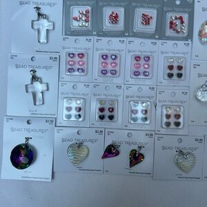 Bead treasures lot of 25 packs